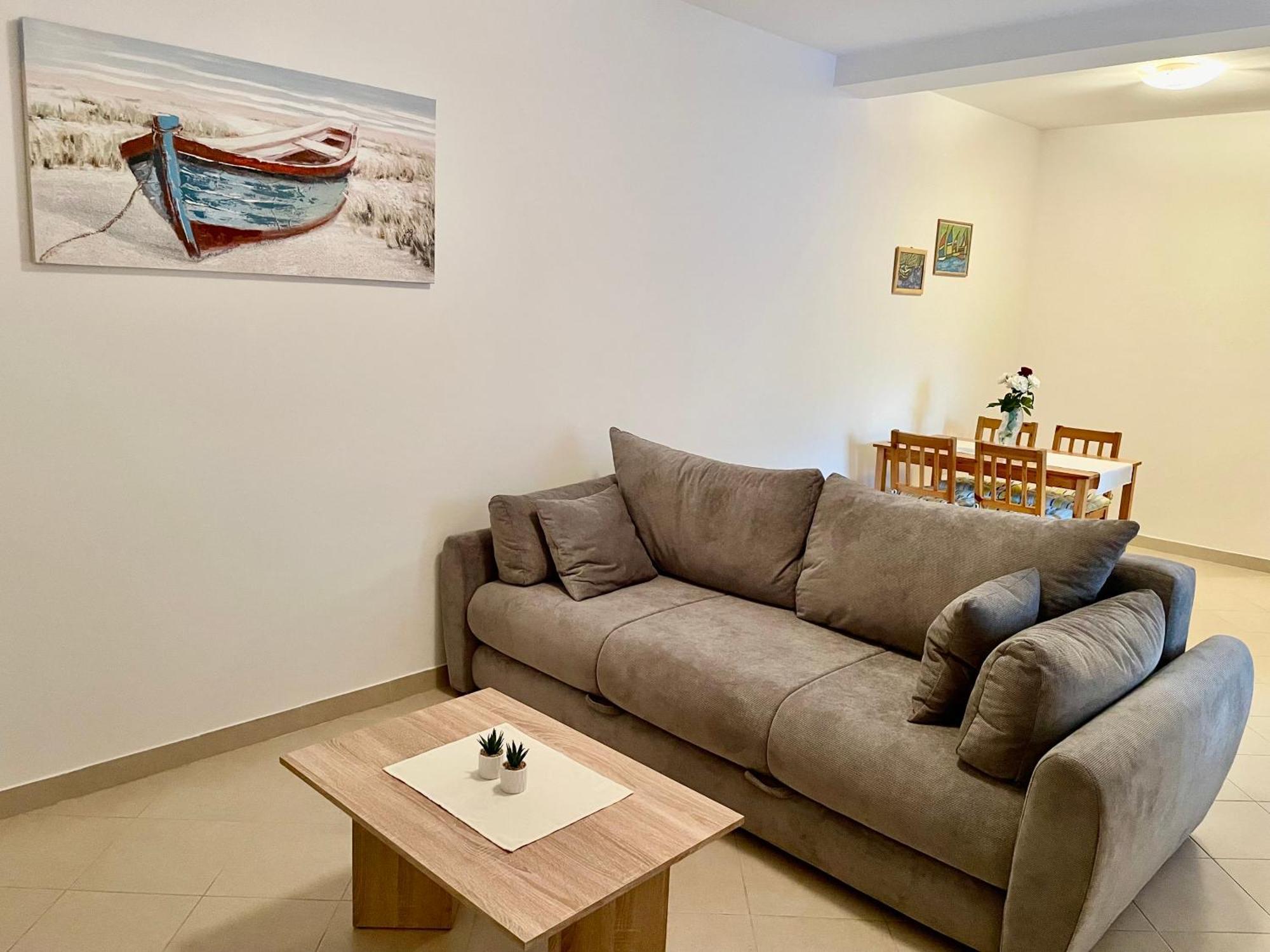 Aurelia Apartment Makarska Exterior photo